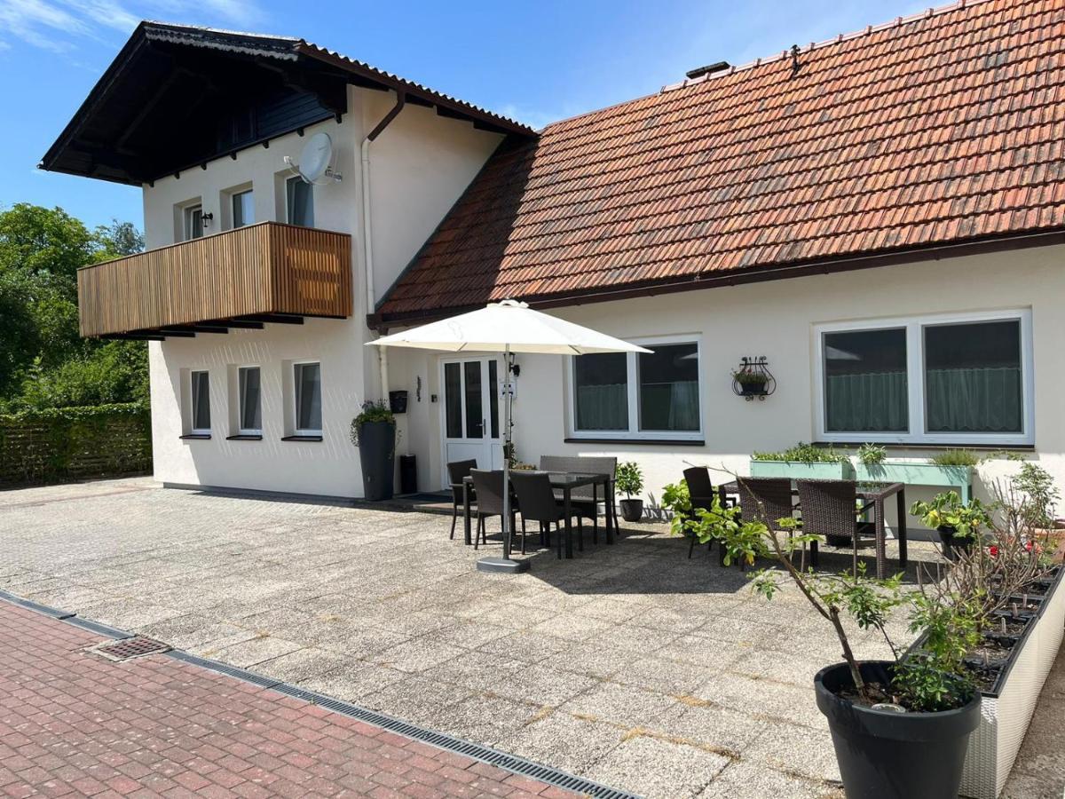Danner Familien-Ferienwohnungen Schoerfling Am Attersee Eksteriør billede