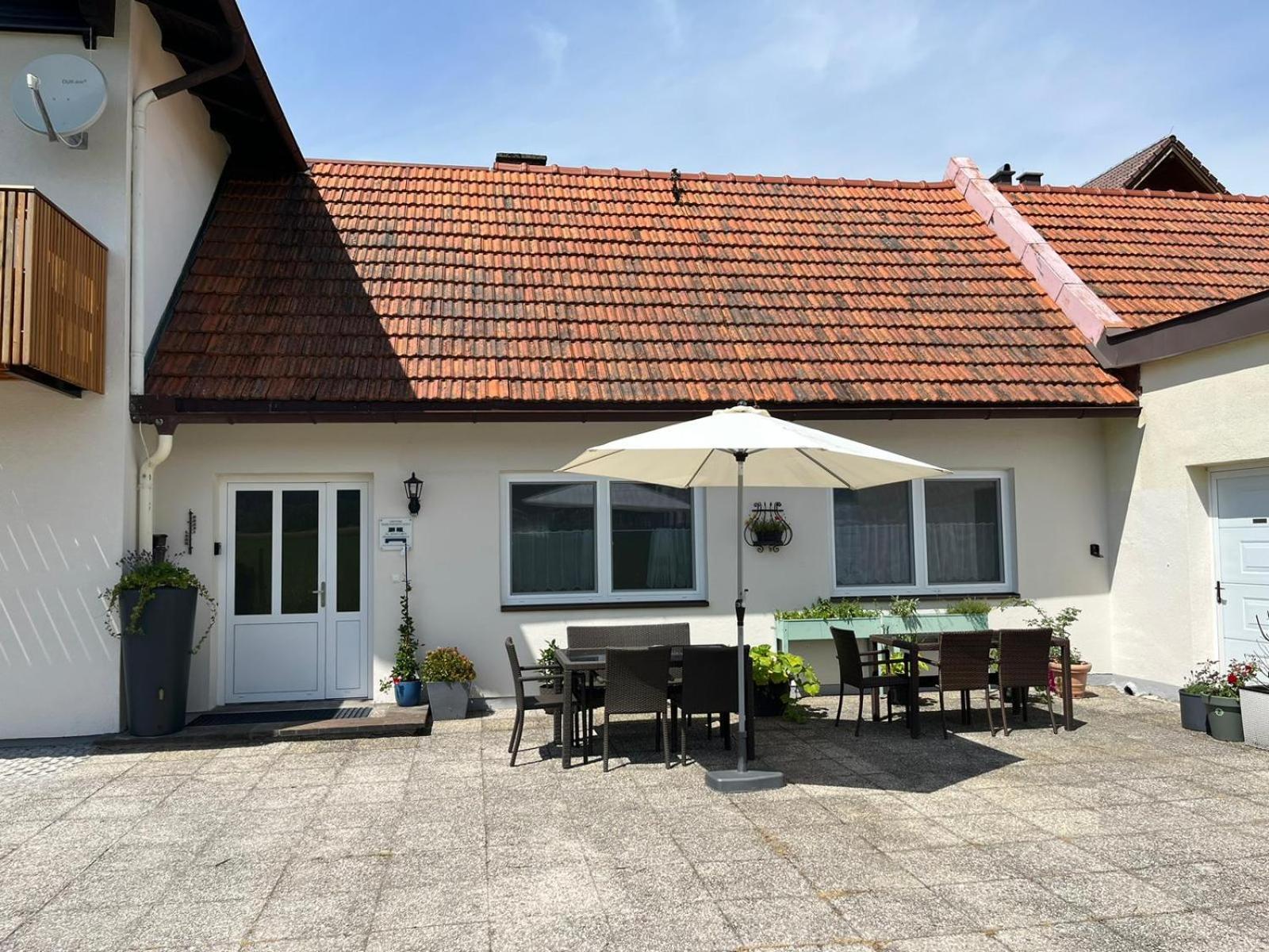 Danner Familien-Ferienwohnungen Schoerfling Am Attersee Eksteriør billede